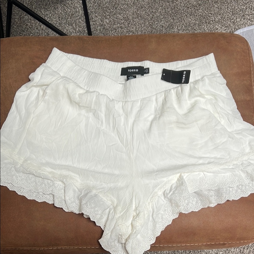 Torrid Cream Lace Hem Shorts